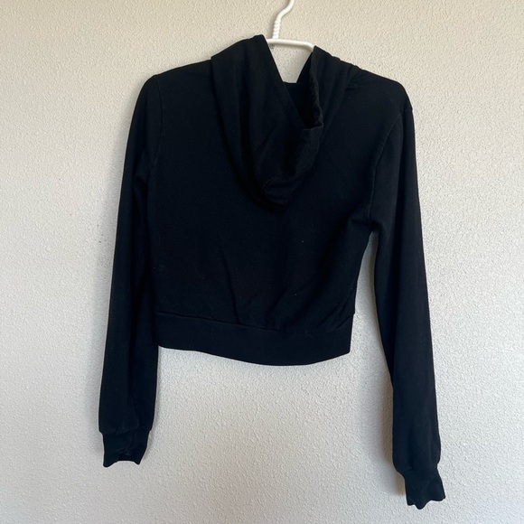 Black cropped brandy Melville zip up - Picture 2 of 2